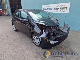 Salvage car Toyota Aygo Aygo (B40), Hatchback, 2014 1.0 12V VVT-i 2020/6