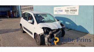 Uttjänta bilar auto Fiat Panda Panda/Pandina (312), Hatchback, 2012 0.9 TwinAir 65 2013/7