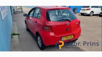 Toyota Yaris Yaris II (P9), Hatchback, 2005 / 2014 1.0 12V VVT-i picture 3