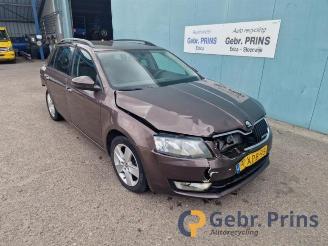 Uttjänta bilar auto Skoda Octavia Octavia Combi (5EAC), Combi 5-drs, 2012 / 2020 1.6 TDI Greenline 16V 2014/10