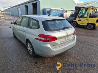 Peugeot 308 308 SW (L4/L9/LC/LJ/LR), Combi 5-drs, 2014 / 2021 1.2 12V e-THP PureTech 110 picture 4