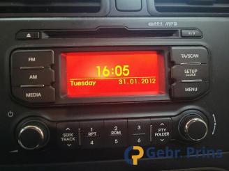 Kia Rio Rio III (UB), Hatchback, 2011 / 2017 1.2 CVVT 16V picture 6