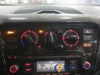 Volkswagen Up! Up! (121), Hatchback, 2011 1.0 12V 60 picture 6