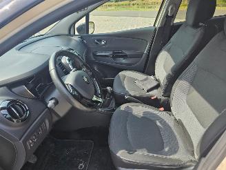 Renault Captur 0.9 Energy TCE 12V SUV  Benzine 898cc 66kW (90pk) FWD picture 12