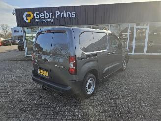 krockskadad bil bedrijf Toyota Proace 1.5 D-4D 100 Bestel  Diesel 1.499cc 75kW (102pk) FWD 2022/2