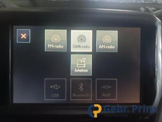 Peugeot 208 208 I (CA/CC/CK/CL), Hatchback, 2012 / 2019 1.6 Blue HDi 100 picture 11