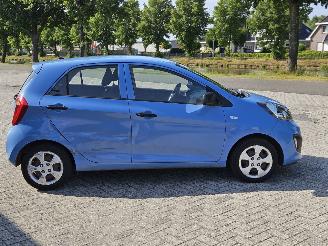 Kia Picanto 1.0 12V Hatchback  Benzine 998cc 51kW (69pk) FWD picture 4