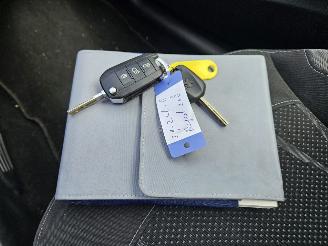 Peugeot 208 1.2 Vti 12V PureTech 82 Hatchback  Benzine 1.199cc 60kW (82pk) FWD picture 13