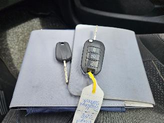 Peugeot 208 1.2 Vti 12V PureTech 82 Hatchback  Benzine 1.199cc 60kW (82pk) FWD picture 15