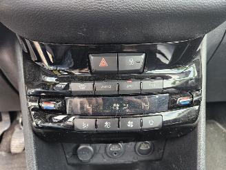 Peugeot 208 1.2 Vti 12V PureTech 82 Hatchback  Benzine 1.199cc 60kW (82pk) FWD picture 10