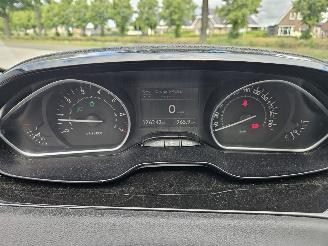 Peugeot 208 1.2 Vti 12V PureTech 82 Hatchback  Benzine 1.199cc 60kW (82pk) FWD picture 12