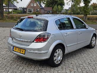 Opel Astra 1.6 16V Hatchback 4Dr Benzine 1.598cc 85kW (116pk) FWD picture 6