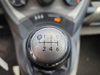 Subaru Trezia 1.33 16V Dual VVT-I MPV  Benzine 1.329cc 73kW (99pk) FWD picture 11