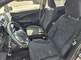 Subaru Trezia 1.33 16V Dual VVT-I MPV  Benzine 1.329cc 73kW (99pk) FWD picture 10