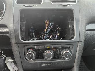 Volkswagen Golf 1.6 Hatchback  Benzine 1.598cc 75kW (102pk) FWD picture 11