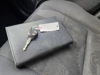 Opel Agila 1.2 16V MPV  Benzine 1.242cc 63kW (86pk) FWD picture 14