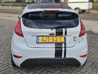 Ford Fiesta 1.6 16V Ti Hatchback pops and bangs Benzine 1.596cc 99kW (135pk) FWD picture 3
