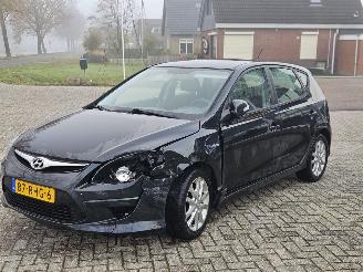 Hyundai I-30 1.6 CVVT 16V Hatchback  Benzine 1.591cc 93kW (126pk) FWD picture 7