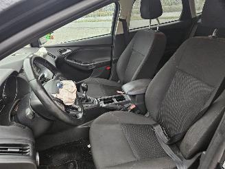 Ford Focus 1.0 Ti-VCT EcoBoost 12V 125 Combi/o  Benzine 998cc 92kW (125pk) FWD picture 11