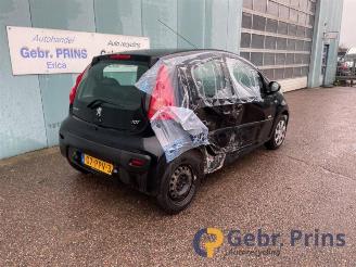 Peugeot 107 107, Hatchback, 2005 / 2014 1.0 12V picture 4