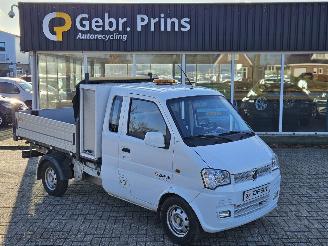 krockskadad bil auto DFSK Taycan mini truck kipper 3 zijdig Electric 2018/1