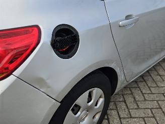 Opel Astra 1.7 CDTi 16V 110 Hatchback 4Dr Diesel 1.686cc 81kW (110pk) FWD picture 4