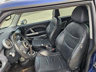 Mini Mini 1.6 16V Cooper Hatchback  Benzine 1.598cc 85kW (116pk) FWD picture 11