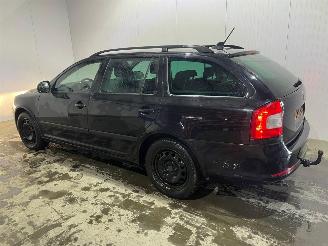 skadebil auto Skoda Octavia 1.2 TSI Combi/o DSG 4Dr Benzine 1.197cc 77kW (105pk) FWD 2012/5