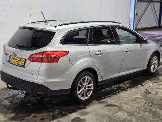 Auto incidentate Ford Focus 1.0 Ti-VCT EcoBoost 12V 125 Combi/o  Benzine 998cc 92kW (125pk) FWD 2017/7