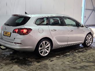 uszkodzony samochody osobowe Opel Astra SPORTS TOURER 1.4 Turbo 16V Combi/o  Benzine 1.364cc 88kW (120pk) FWD 2013/7