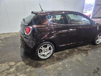 krockskadad bil auto Alfa Romeo MiTo 1.4 TB 16V Hatchback  Benzine 1.368cc 114kW (155pk) FWD 2008/10