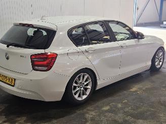 krockskadad bil auto BMW 1-serie 116i 1.6 16V Hatchback 4Dr Benzine 1.598cc 100kW (136pk) RWD 2 2012/6
