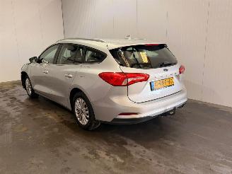 Avarii autoturisme Ford Focus 1.0 Ti-VCT EcoBoost 12V 125 Combi/o  Benzine 999cc 92kW (125pk) FWD 2019/12