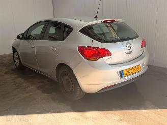 skadebil auto Opel Astra 1.7 CDTi 16V 110 Hatchback 4Dr Diesel 1.686cc 81kW (110pk) FWD 2011/9