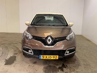 Renault Captur 1.2 TCE 16V EDC SUV picture 4