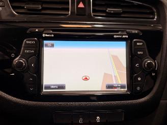 Kia Cee d 1.6 GDI Plus Pack picture 13