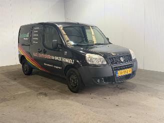 uszkodzony samochody osobowe Fiat Doblo 1.9 MultiJet Basis Maxi 2008/1