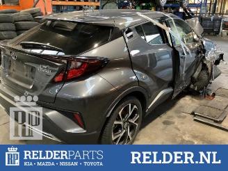 Toyota C-HR C-HR (X1,X5), SUV, 2016 2.0 16V Hybrid picture 5