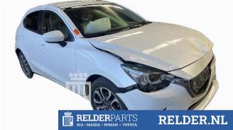 Vrakbiler auto Mazda 2 2 (DJ/DL), Hatchback, 2014 1.5 SkyActiv-G 90 2016/3