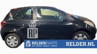 Toyota Yaris Yaris II (P9), Hatchback, 2005 / 2014 1.0 12V VVT-i picture 4