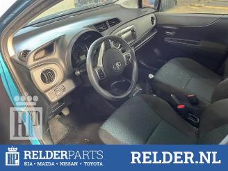 Toyota Yaris Yaris III (P13), Hatchback, 2010 / 2020 1.0 12V VVT-i picture 12