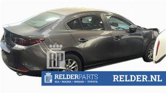 Mazda 3 3 (BP), Sedan, 2018 2.0 SkyActiv-G 122 M Hybrid 16V picture 3