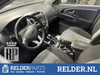 Kia Cee d Cee'd Sporty Wagon (EDF), Combi, 2007 / 2012 1.4 16V picture 10