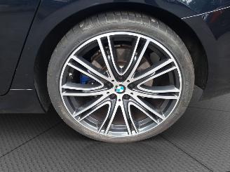 BMW 5-serie 540i X DRIVE  M PAKKET PANO picture 21