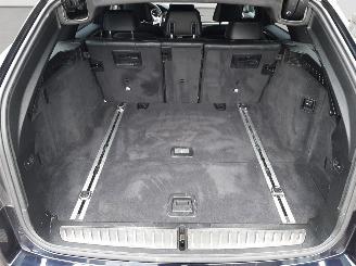 BMW 5-serie 540i X DRIVE  M PAKKET PANO picture 18