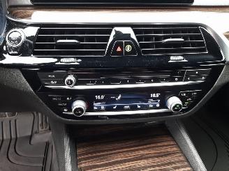 BMW 5-serie 540i X DRIVE  M PAKKET PANO picture 14