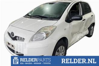Toyota Yaris Yaris II (P9), Hatchback, 2005 / 2014 1.0 12V VVT-i picture 2