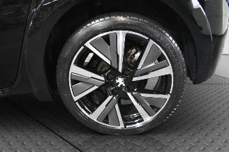 Peugeot 208 1.2 GT LINE PURE TECH picture 20