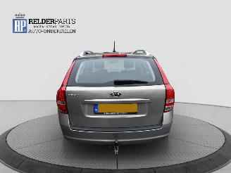 Kia Cee d 1.4 16V picture 4