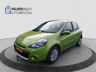 Unfallwagen Renault Clio 1.2 16V 2009/7
